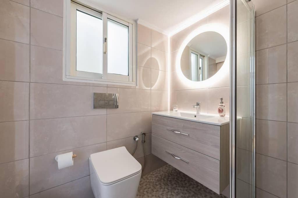 New! Bright & Remodeled 1Bed Apt 2Min Walk To Acropolis Атина Екстериор снимка