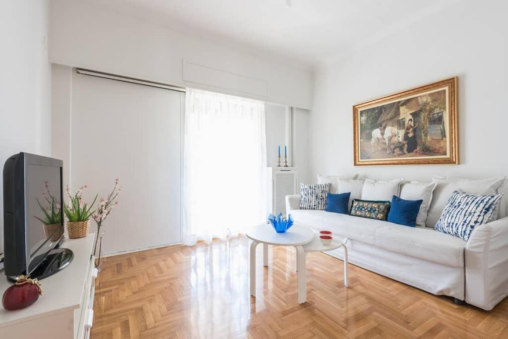 New! Bright & Remodeled 1Bed Apt 2Min Walk To Acropolis Атина Екстериор снимка