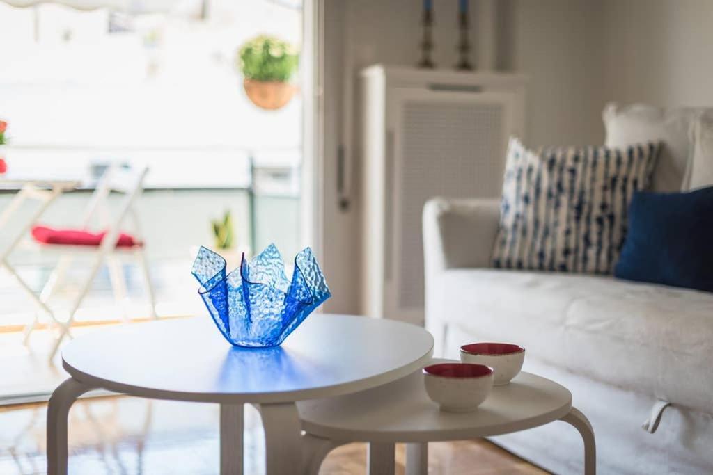 New! Bright & Remodeled 1Bed Apt 2Min Walk To Acropolis Атина Екстериор снимка