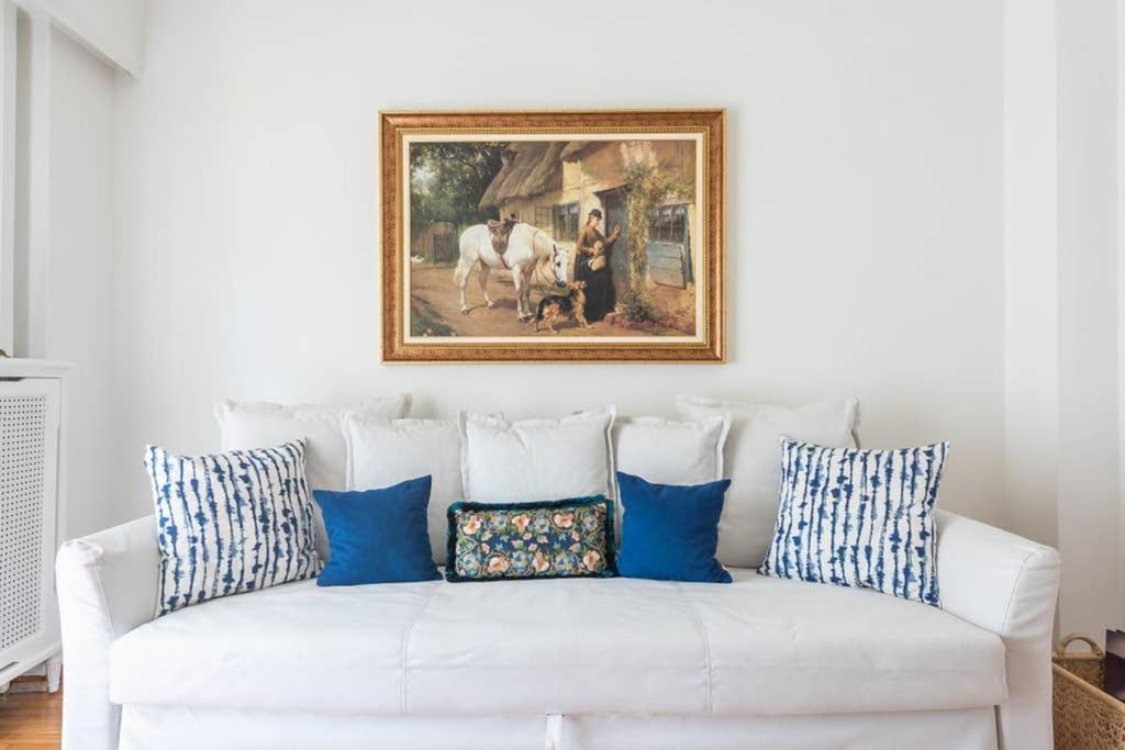 New! Bright & Remodeled 1Bed Apt 2Min Walk To Acropolis Атина Екстериор снимка